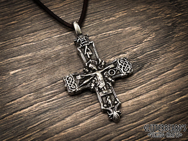 Vestlolland Cross Crucifix Pendant Necklace
